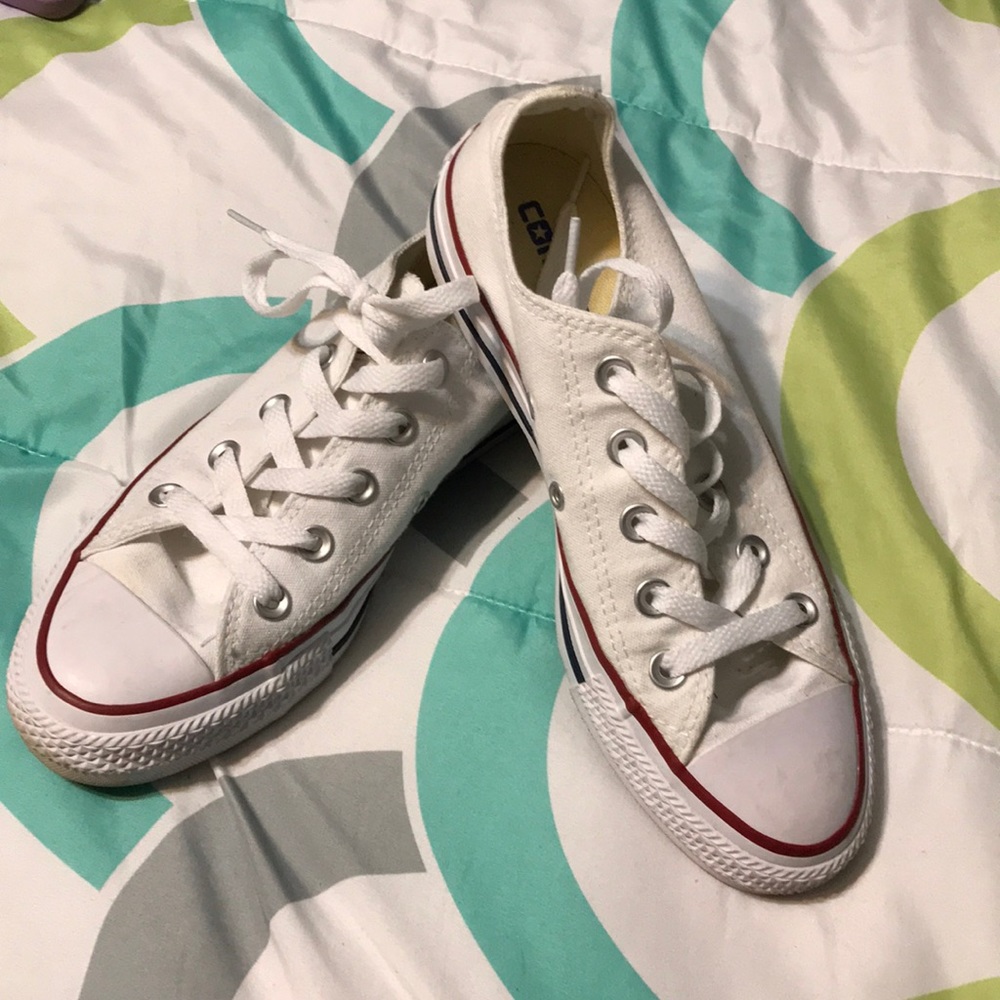 White Low Top Converse Chuck Taylors